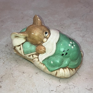 Vintage 1960’s Pendelfin Rabbit “ Peeps”  Hand Painted Made In England