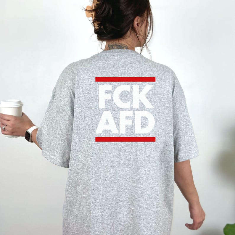 FCK AFD Shirt mit Statement-Aufdruck gegen Rechts und Faschismus
