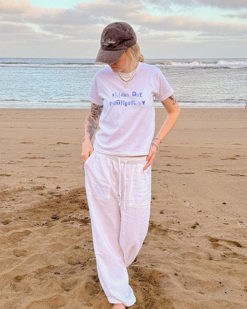 Camiseta feminista "¡Abajo el patriarcado, nena!" | Regalo para el activismo por la igualdad y el empoderamiento femenino | Algodón orgánico vegano imagen 5