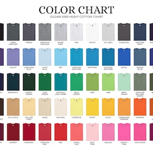 K&ouml;nnte beinhalten: Farbkarte mit 50 verschiedenen Farben von Gildan 5000 Heavy Cotton T-Shirts. Die Karte zeigt den Farbnamen f&uuml;r jede Farbe.