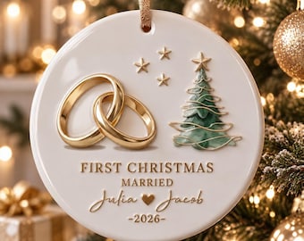 Adorno navideño de cerámica "Primera Navidad de casados ​​Julia Jacob" -2026-, adorno para árbol de Navidad para pareja de recién casados, regalo para recién casados