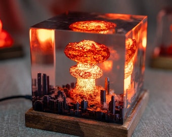 Explosionsbombe Harzlampe RGB-Licht – Atombomben-Diorama-Halloween-Dekor, Nuke-Bombe Fallout 4 – kleine Jungenbombe – Sturmwolkenlampe