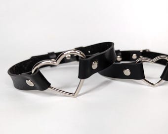 Colar gargantilha em formato de coração – Colar de couro artesanal com fivela