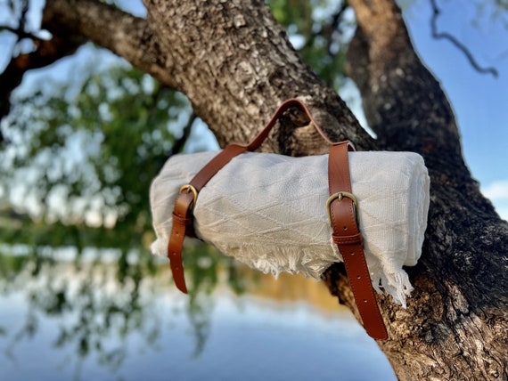 Large White Picnic Blanket with Strap/Waterproof Mat