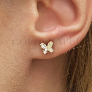 14K Gold Butterfly Earrings, Butterfly Gold Earrings, Butterfly Charm Earring, Lucky Butterfly Earrings, Animal Gold Earrings, 14K Earrings.