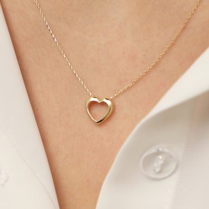 14K Herz Halskette, 14k Solid Gold Herz Halskette, Herz Charm Halskette, Herz Halskette, Liebe Halskette, Goldkette, Herzform Halskette.