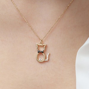 14K Gold Cat Necklace, Gold Cat Necklace, Cat Charm Necklace, Cat Gold Pendant, 14K Gold Necklace, Animal Necklace, Pet Necklace, Gold Cat.