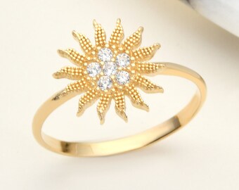 14K Gold Sun Ring, Gold Sun Ring, Summer Ring, Sun Jewelry, Calestial Ring, 14K Gold Sun Symbol Ring, 14K Gold Ring, Sun Ring.