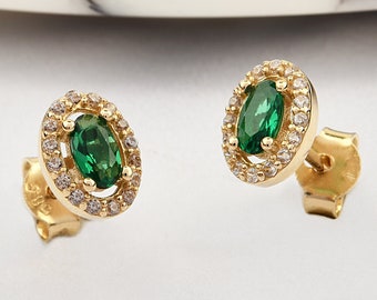 14K Gold Smaragd Ohrringe, Smaragd Gold Ohrringe, Smaragd Ohrstecker, Smaragd Ohrringe, Edelstein Gold Ohrringe, Mai Birthstone Ohrringe.