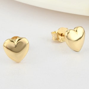 14K Gold Heart Earrings, Heart Gold Earrings, Heart Earrings, Love Earrings, Heart Stud Earrings, 14K Gold Earrings, Gold Stud Earrings.
