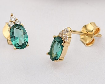 14K Gold Smaragd Ohrringe, Smaragd Gold Ohrringe, Smaragd Ohrstecker, Smaragd Ohrringe, Edelstein Gold Ohrringe, Mai Birthstone Ohrringe.
