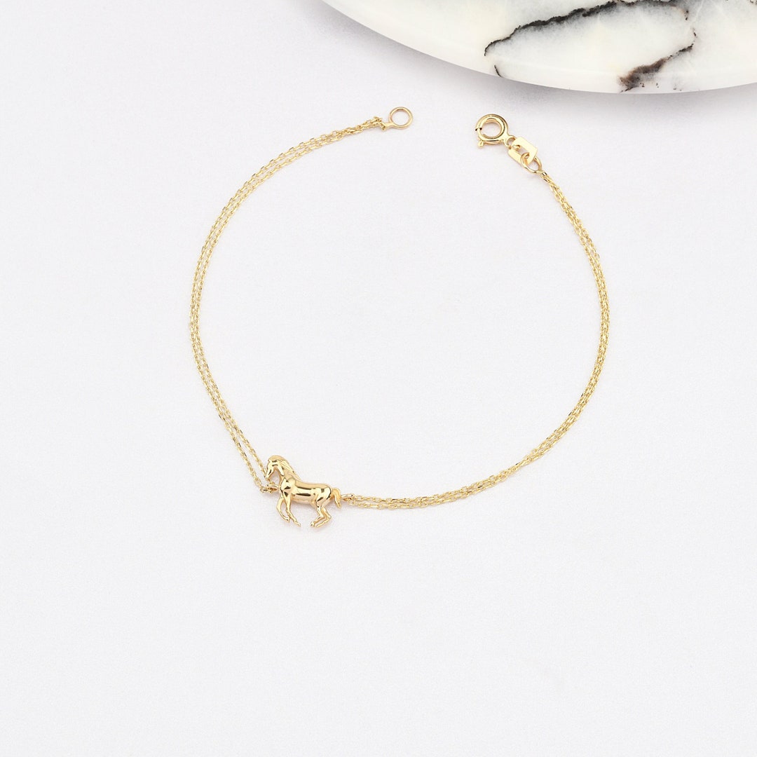 Horse Shoe Bracelet - 18K Gold Plated main image 1
