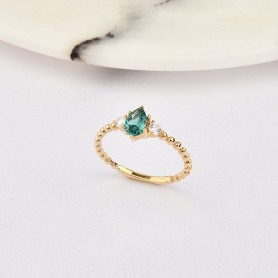 Emerald Gold Ring, 14K Gold Emerald Ring, Emerald Ring, Gemstone Gold Ring, May Birthstone Ring, Emerald Gemstone Ring, 14K Gold Ring.