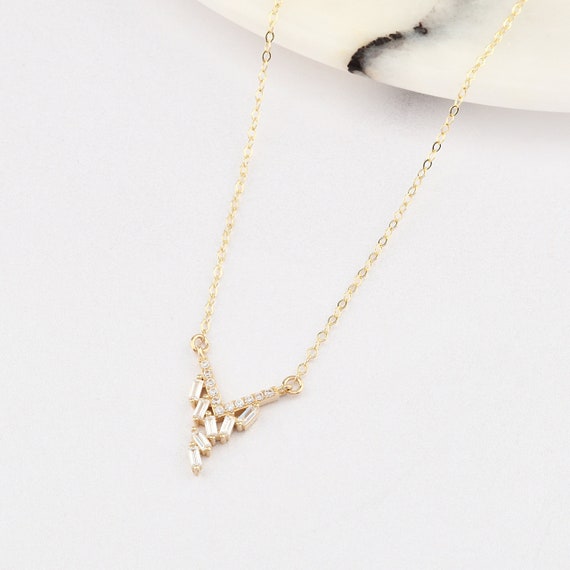 14K Gold Tiny Baguette Necklace, Minimalist Gold Necklace, Baguette Necklace, Baguette Cut Necklace, Baguette Stones Necklace, 14K Gold.