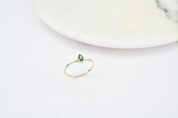 14K Gold Emerald Ring, Gold Emerald Ring, Emerald Ring, Gemstone Gold Ring, May Birthstone Ring, Emerald Gemstone Ring, 14K Gold Ring.