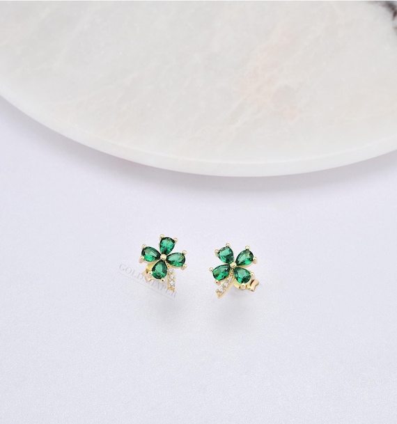 14K Gold Clover Emerald Earrings, Emerald Gold Earrings, Clover Earrings, Emerald Earrings, Clover Gold Earrings, May Birthstone Earrings.