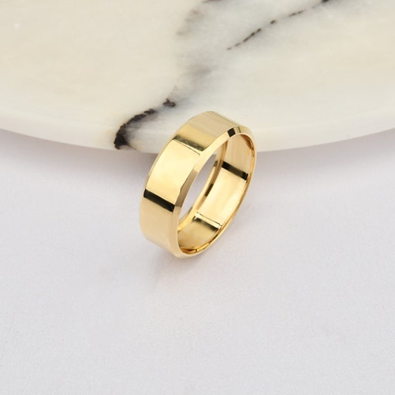 6mm Flat 14K-18K Gold Wedding Band, Diamond Cut Corners Band, Gold Polished Ring, Free Engrave, Comfort Wedding Band, Gold Engagement Ring.