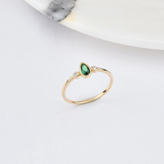 Emerald Gold Ring, 14K Gold Emerald Ring, Emerald Ring, Gemstone Gold Ring, May Birthstone Ring, Emerald Gemstone Ring, 14K Gold Ring.