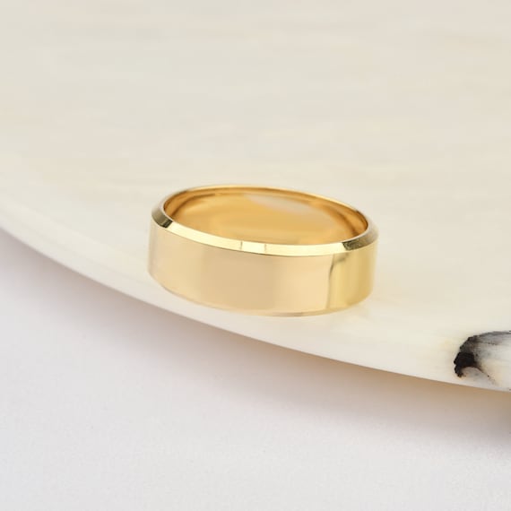 6mm Flat 14K-18K Gold Wedding Band, Diamond Cut Corners Band, Gold Polished Ring, Free Engrave, Comfort Wedding Band, Gold Engagement Ring.