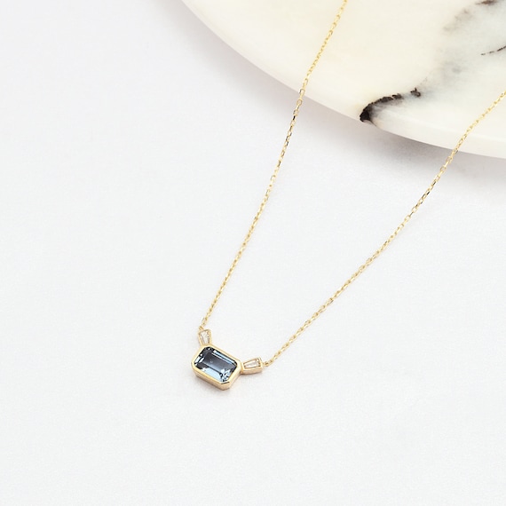 14K Gold Sapphire Necklace, Gold Sapphire Necklace, Sapphire Charm Necklace, September Birthstone Necklace, 14K Gold Necklace.