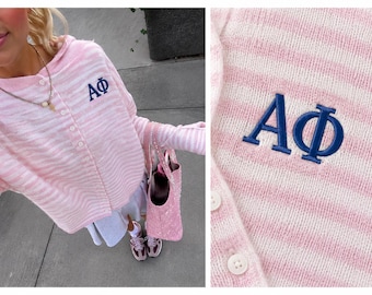 Personalisierter, bestickter Pullover für Studentinnenverbindungen | Strickjacke mit griechischen Buchstaben, Geschenk für Studierende