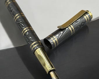 Pluma estilográfica de acero de Damasco forjado a mano con clip de cobre