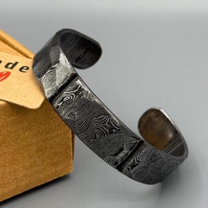 Mens Hammered Bangle Thor Pattern Cuff/Bracelet Damascus Steel Jewelry Viking modern jewelry Unique Hand cuff for him Damascus Oath ring