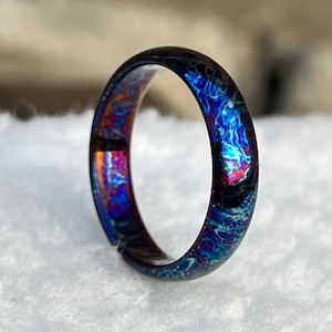 Colorful Titanium Wedding Band: Heat Anodized Ring, Unique Pattern, 5mm