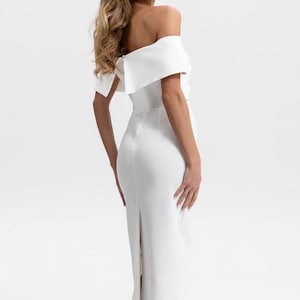 Chic Dresses For Women Off-Shoulder White Midi Dress with Folded Neckline – Perfect for Weddings & Special Events