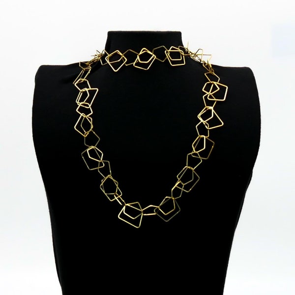 Charmkette gold, Gliederkette, eleganter Schmuck, Made in Germany, Geschenkidee für Damen, zeitloses Design, kleines Fünfeck, vergoldet