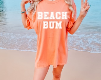 ビーチバムTシャツ：コンフォートカラーのオーバーサイズバケーションTシャツ