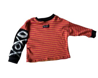 T-shirt a maniche lunghe a righe stile streetwear / Maglietta per bambini con maniche graffiti / Top punk skate per bambini e ragazzi / Unisex 2T–YXL