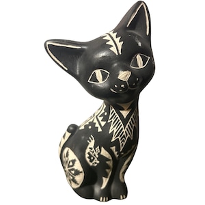 Authentic Acoma Pueblo Etched Pottery Cat Figurine by Karen Miller (Bear Clan)