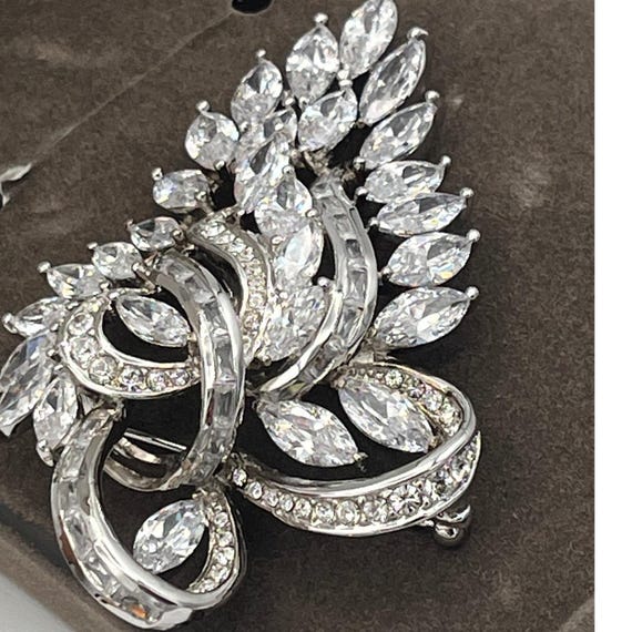 Nolan Miller Glamour Collection Silver Tone Marquise CZ Spray Brooch Pin Org box View 6