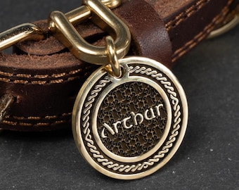 Placa de identificación grabada personalizada para mascotas, de latón macizo, de doble cara, para perro, gato o identificación.