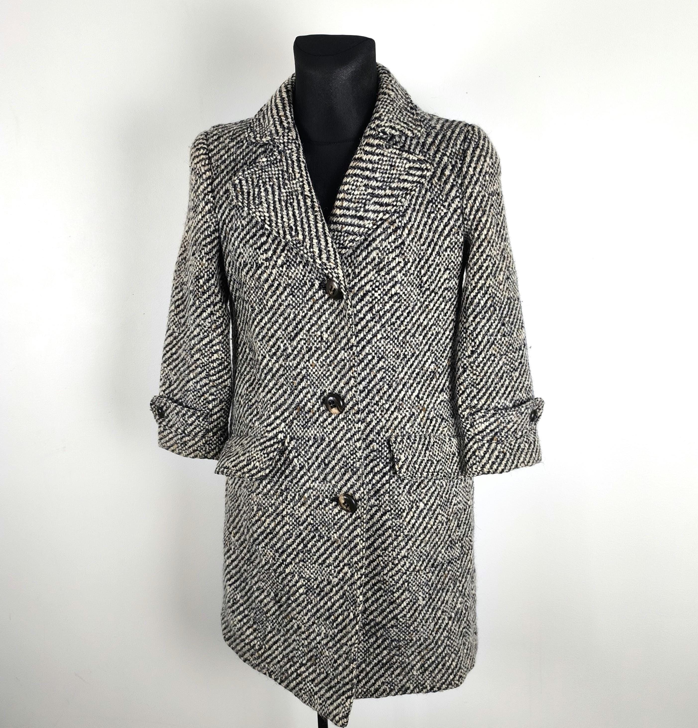 RETRO 70s Herringbone Tweed Trench Coat / Classic Pure Wool