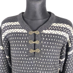 Knitted Norwegian Wool Sweater / Vintage Gray Warm Jumper Pullover Cardigan, size M/L Unisex