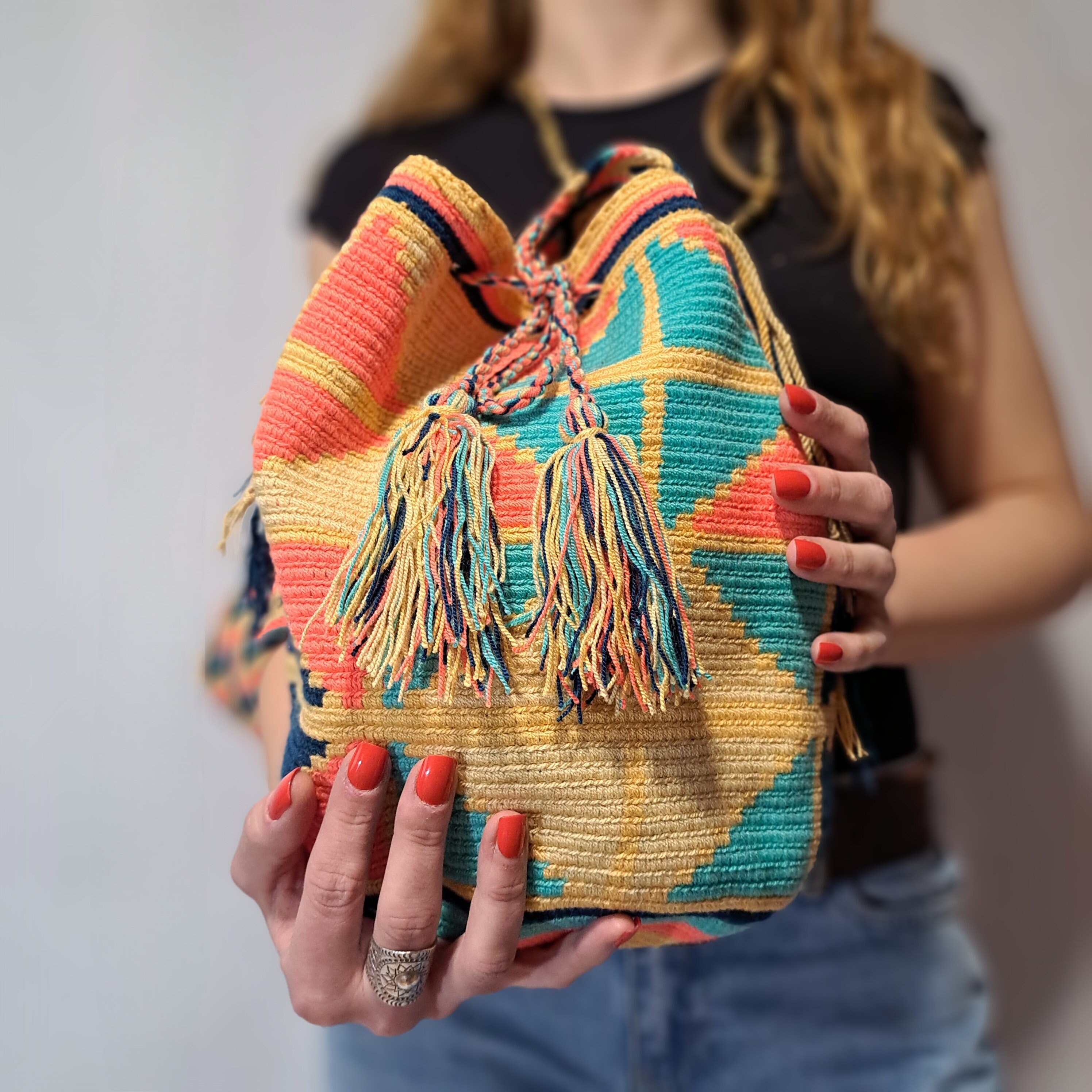 Bolsos etnicos hechos a mano sale