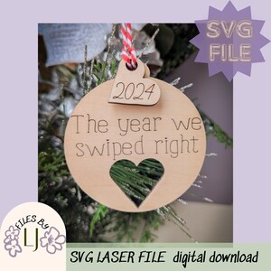 Ornament naar rechts geveegd SVG | Digitaal kerstornamentbestand | Kerstcadeau-SVG | Kerstornament | Door Glowforge getest laserbestand
