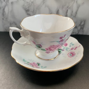 Vintage Royal Albert Bone China Pink Peonies, tea cup and saucer, England, tea cup, fine china, gift