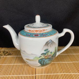 Jingdezhen Tea pot, pagoda and mountains, scenery, famille rose, landscape, vintage Chinese tea pot
