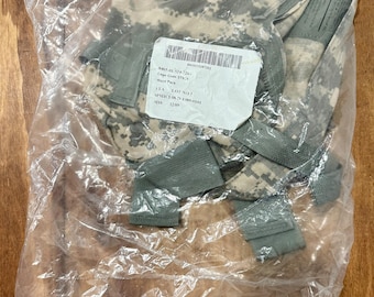 New Military Issue ACU UCP Molle II Waist Pack Butt Pack 8465-01-524-7263