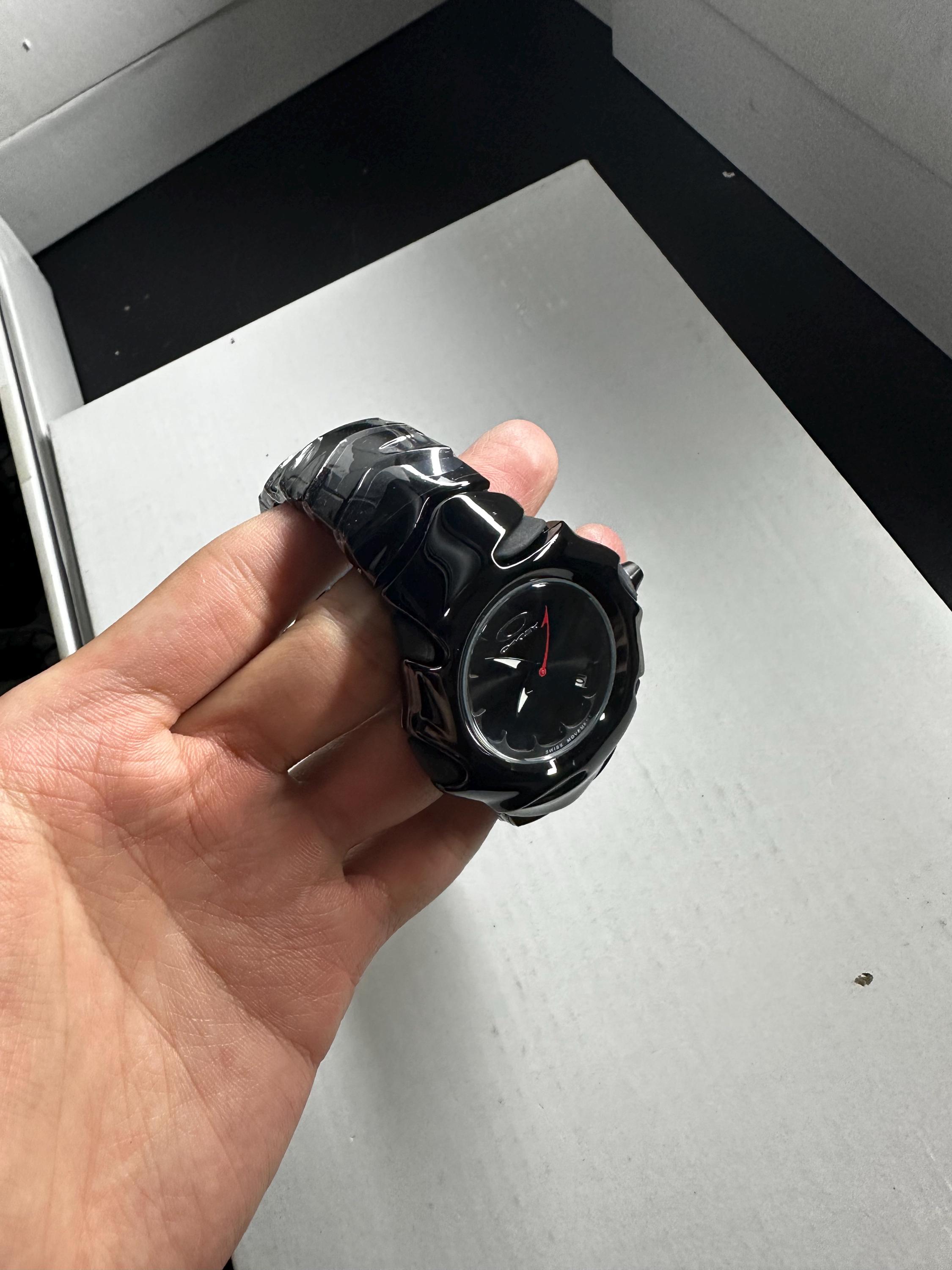 Vintage Oakley Blade II Watch – All-black Design, Glow-in-the-dark