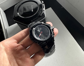 Vintage Oakley Blade II Watch – All-black Design, Glow-in-the-dark