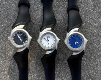 y*n様 bone strap silver watch OAKLEY cybe NEW OAKLEY BOTTLE CAP WATCH Stainless Case White Dial Black
