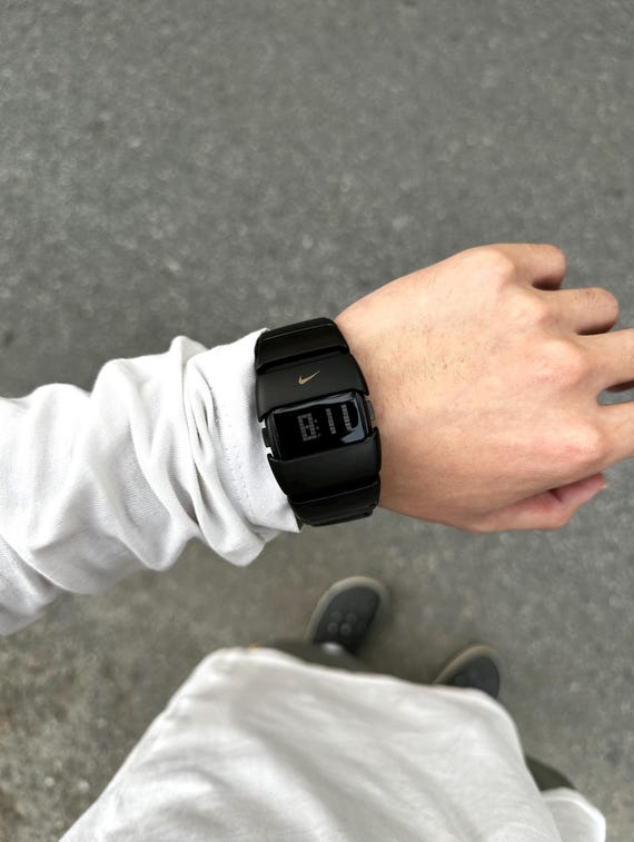 Nike Triax Watch NIKETIMING デジタル腕時計 ブラック Nike Triax Watch NIKETIMING デジタル腕時計 ブラック NIKE