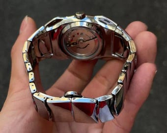 Stylish Oakley Watch: Glossy Silver Case With Blue Dial | Modern