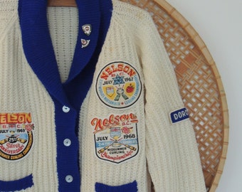 Vintage Women's Size M-L 60's Curling Hand Knit Ivory Wool Cardigan Sweater, excellent condition