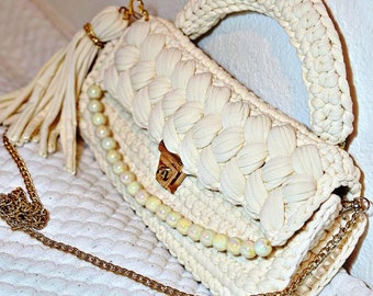 Handmade White Crochet/Knitted Hand bag with Gold Chain - Handmade Crochet Knit Bag, Handbags For Women, Organic Shoulder Bag, Spring bag