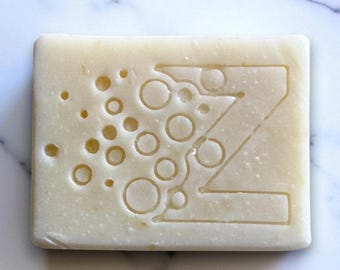 Jabón artesanal de cacao y cítricos – Manteca de cacao vegana, aceite esencial de limón